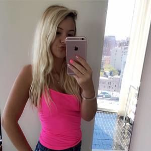 Meet your Posher, Lily